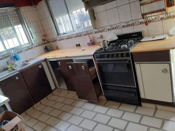 VENTA CASA GARIN 4 AMBIENTES COC-PERMUTA