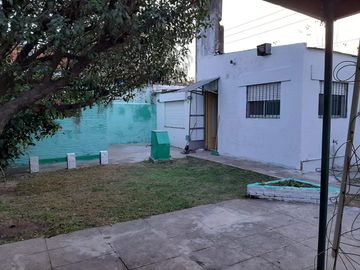 VENTA CASA GARIN 4 AMBIENTES COC-PERMUTA