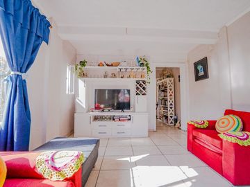 VENTA CASA GARIN 4 AMBIENTES COC-PERMUTA