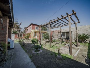 VENTA CASA GARIN 4 AMBIENTES COC-PERMUTA