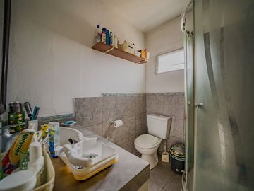 VENTA CASA GARIN 4 AMBIENTES COC-PERMUTA