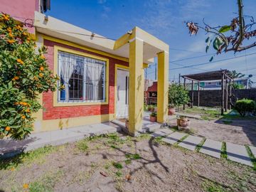 VENTA CASA GARIN 4 AMBIENTES COC-PERMUTA