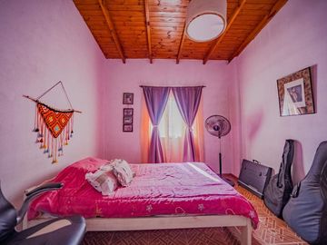 VENTA CASA GARIN 4 AMBIENTES COC-PERMUTA