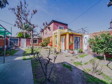 VENTA CASA GARIN 4 AMBIENTES COC-PERMUTA