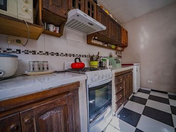 VENTA CASA GARIN 4 AMBIENTES COC-PERMUTA