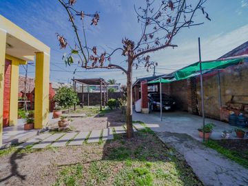 VENTA CASA GARIN 4 AMBIENTES COC-PERMUTA