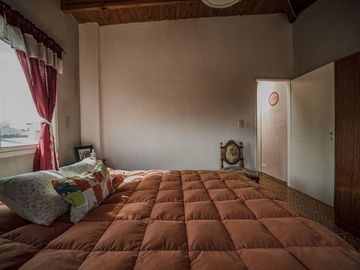 VENTA CASA GARIN 4 AMBIENTES COC-PERMUTA