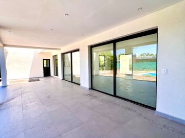 Venta Casa Haras Escobar 5 ambientes