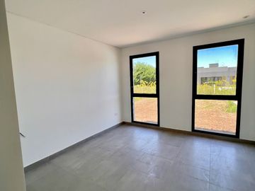 Venta Casa Haras Escobar 5 ambientes