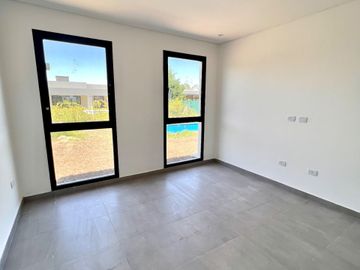 Venta Casa Haras Escobar 5 ambientes