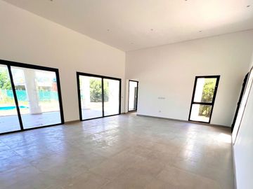 Venta Casa Haras Escobar 5 ambientes
