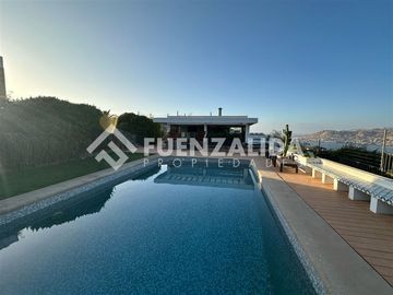 Casa en Venta en La Puntilla de La Herradura