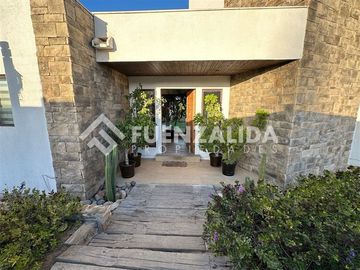 Casa en Venta en La Puntilla de La Herradura