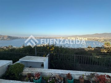 Casa en Venta en La Puntilla de La Herradura