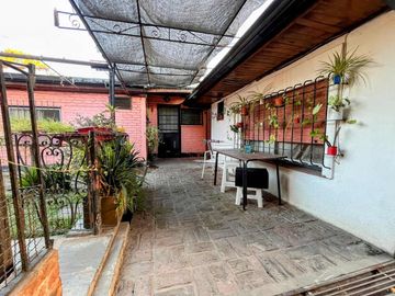 VENTA CASA MULTIFAMILIAR EL TALAR CON PILETA