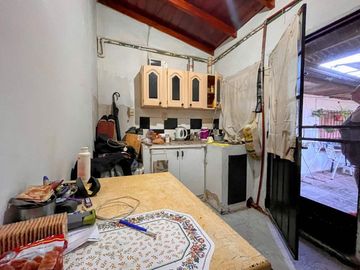 VENTA CASA MULTIFAMILIAR EL TALAR CON PILETA