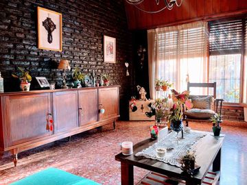 VENTA CASA MULTIFAMILIAR EL TALAR CON PILETA