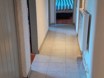 CASA 5 AMBIENTES EN VENTA LONGCHAMPS CON PISCINA