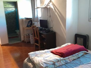 CASA 5 AMBIENTES EN VENTA LONGCHAMPS CON PISCINA