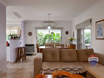 CASA 4 AMBIENTES VENTA BARRIO SANTA INÉS CANNING