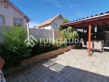 Casa en Venta en Francisco Javiar Krugger