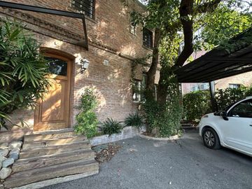 Venta casa 4 ambientes Hurlingham barrio Ingles