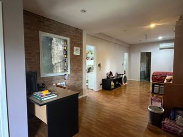 Venta casa 4 ambientes Hurlingham barrio Ingles