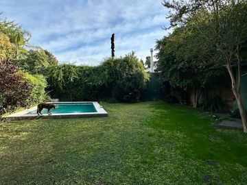 Venta casa 4 ambientes Hurlingham barrio Ingles