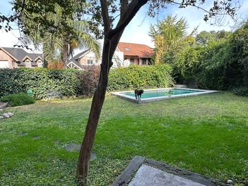 Venta casa 4 ambientes Hurlingham barrio Ingles