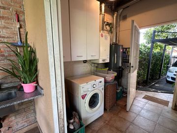 Venta casa 4 ambientes Hurlingham barrio Ingles