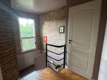 Venta casa 4 ambientes Hurlingham barrio Ingles