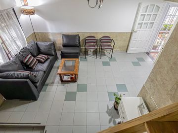 VENTA CASA 5 AMB RAMOS MEJIA- PERMUTA- FINANCIA