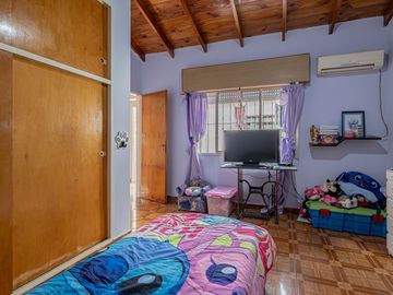VENTA CASA 5 AMB RAMOS MEJIA- PERMUTA- FINANCIA