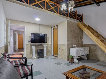 VENTA CASA 5 AMB RAMOS MEJIA- PERMUTA- FINANCIA