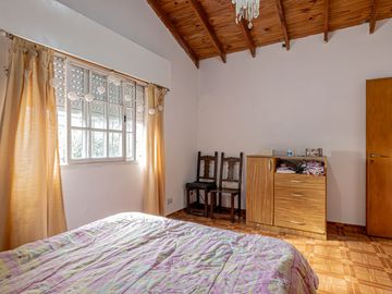 VENTA CASA 5 AMB RAMOS MEJIA- PERMUTA- FINANCIA