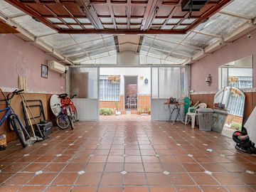 VENTA CASA 5 AMB RAMOS MEJIA- PERMUTA- FINANCIA