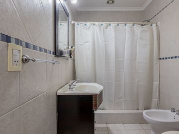 VENTA CASA 5 AMB RAMOS MEJIA- PERMUTA- FINANCIA