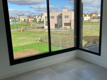 Casa a estrenar Barrio Privado Sto. Tomas, Pilar