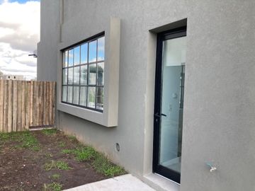 Casa a estrenar Barrio Privado Sto. Tomas, Pilar