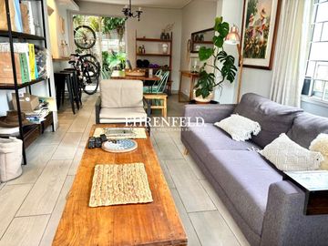 Sector Oriente, Viña del Mar. Casa remodelada en venta.