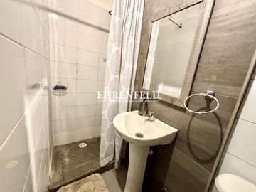 Sector Oriente, Viña del Mar. Casa remodelada en venta.