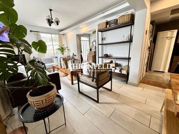 Sector Oriente, Viña del Mar. Casa remodelada en venta.
