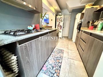 Sector Oriente, Viña del Mar. Casa remodelada en venta.