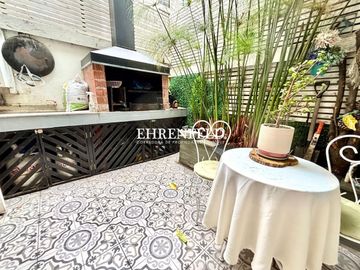 Sector Oriente, Viña del Mar. Casa remodelada en venta.