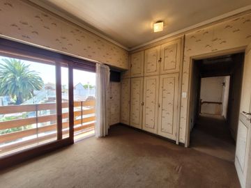 Venta casa 4 amb. Palomar jardín Lote propio