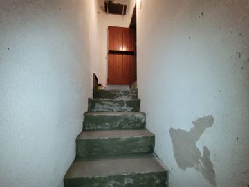 Venta casa 4 amb. Palomar jardín Lote propio