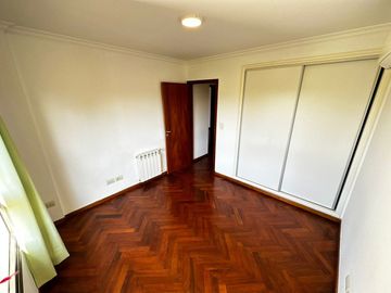 DEPARTAMENTO CASONAS DEL SUR DOS DORM CON COCHERA
