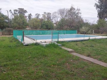 Casa en Anisacate con pileta y gran parque