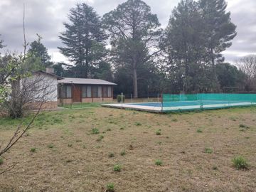 Casa en Anisacate con pileta y gran parque