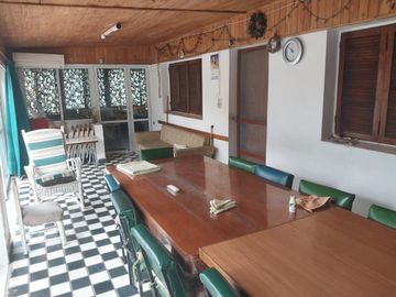 Casa en Anisacate con pileta y gran parque